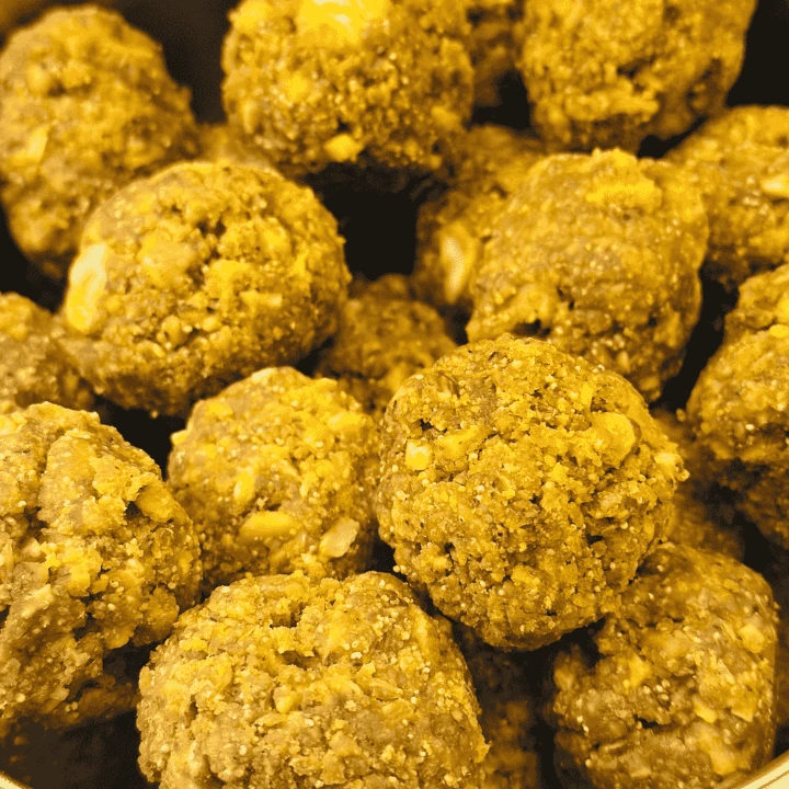 Gur ka Sithora — Prayagraj jaggery and dry-fruit sweet.